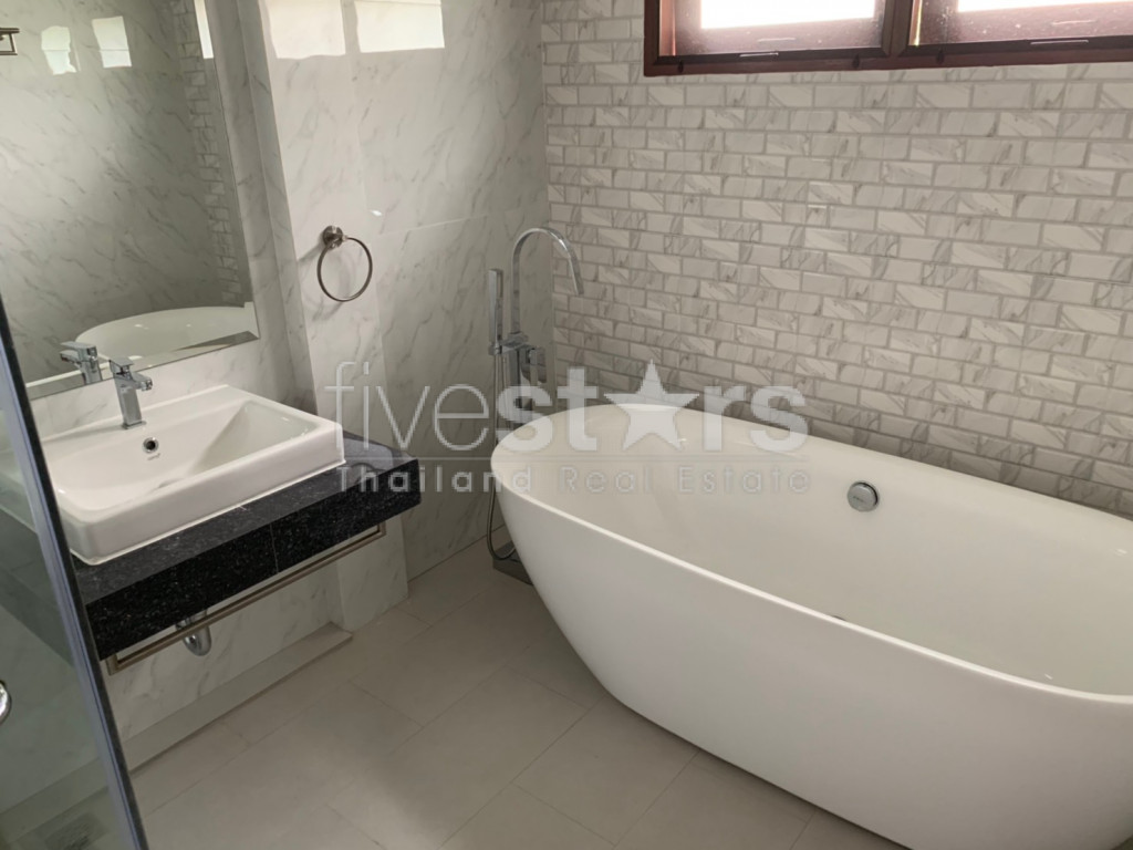 House with private garden 4 bedrooms for rent in Onnut, photo 15