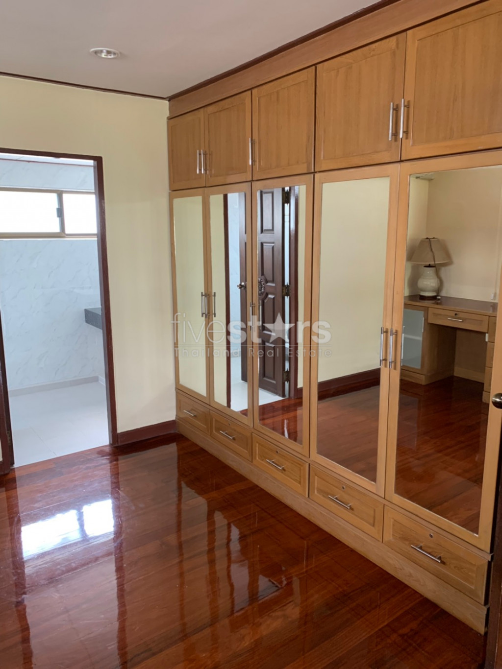 House with private garden 4 bedrooms for rent in Onnut, photo 14