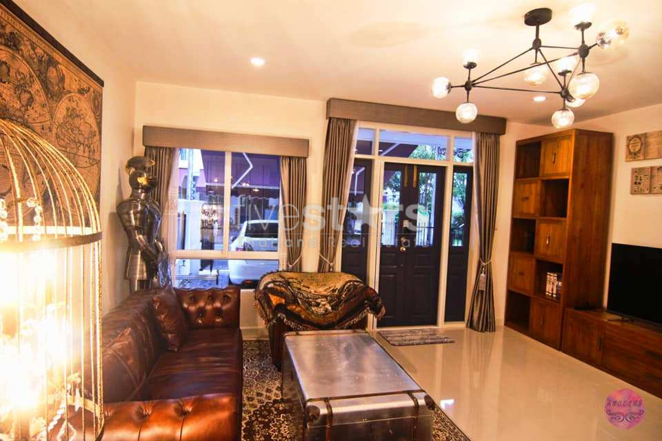 Town house in compound 4 bedrooms for rent near BTS Bangchak, photo 3
