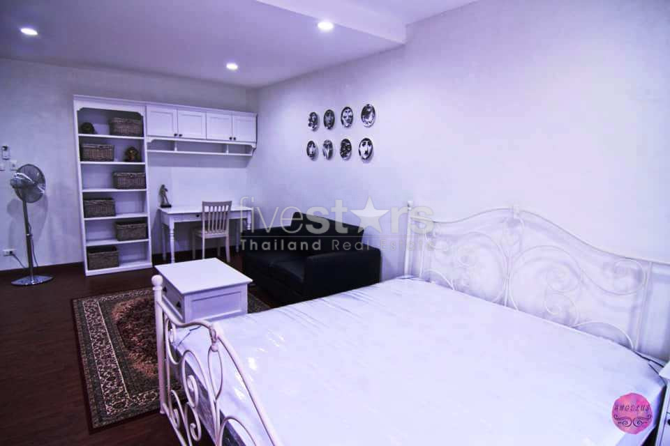 Town house in compound 4 bedrooms for rent near BTS Bangchak, photo 13