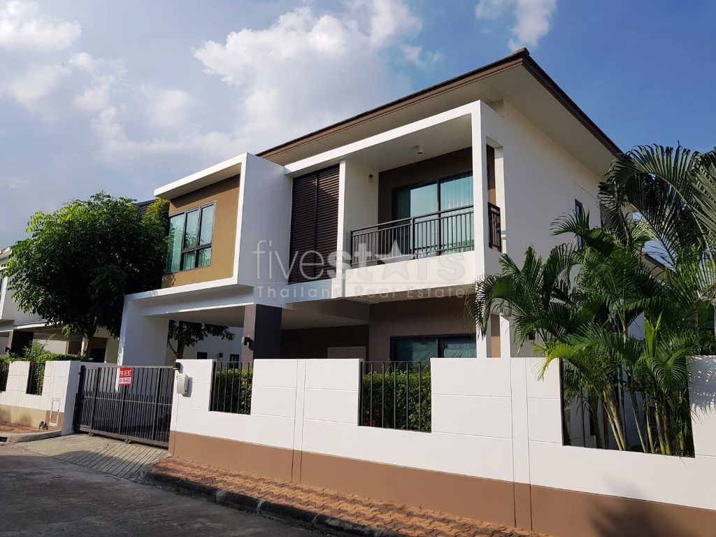 Maison à louer dans une résidence sécurisée près de l'avenue Srinakarin, photo 15