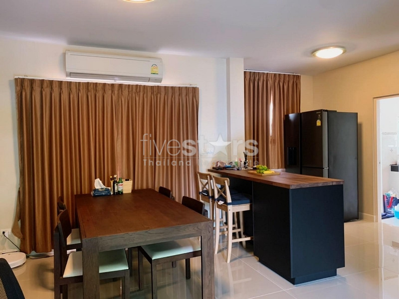 4 bedroom house for sale at Onnut-Wongwan, photo 9