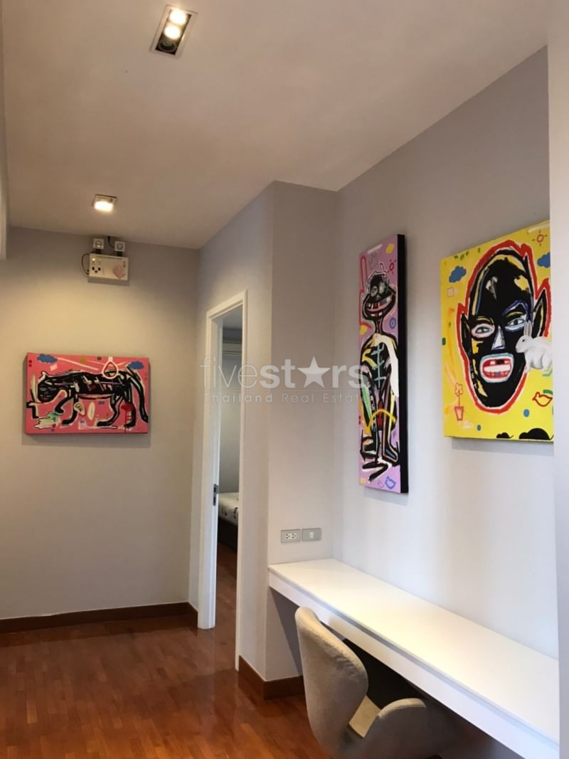 House in compound with private swimming pool 4 bedrooms for rent in Onnut Pattanakan, photo 6