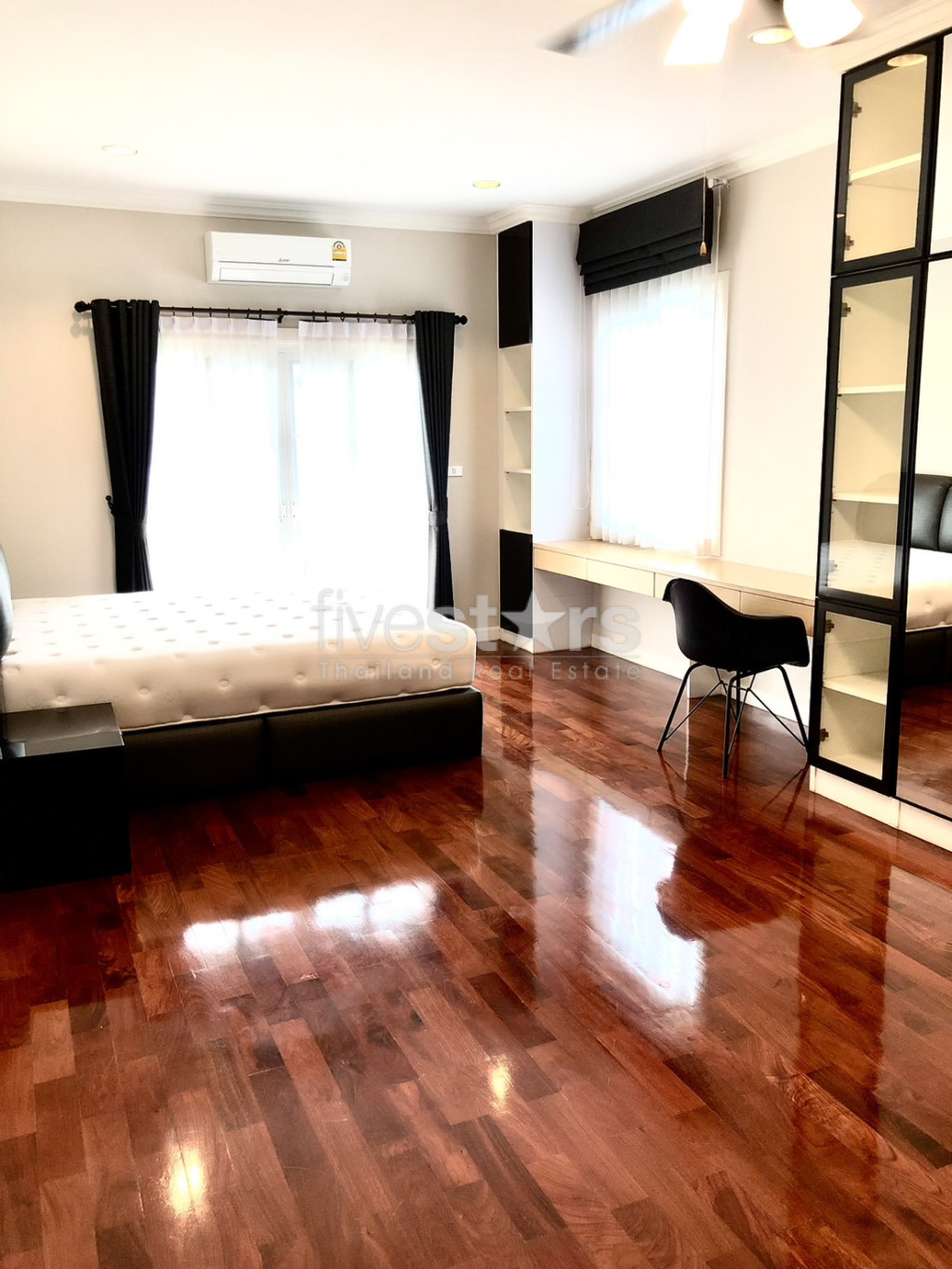 Stunning 4-Bedroom House in Bangna, Near BTS Si Lam (Yellow Line), photo 12