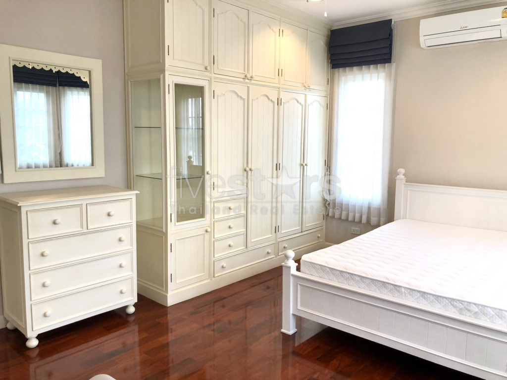 Stunning 4-Bedroom House in Bangna, Near BTS Si Lam (Yellow Line), photo 16