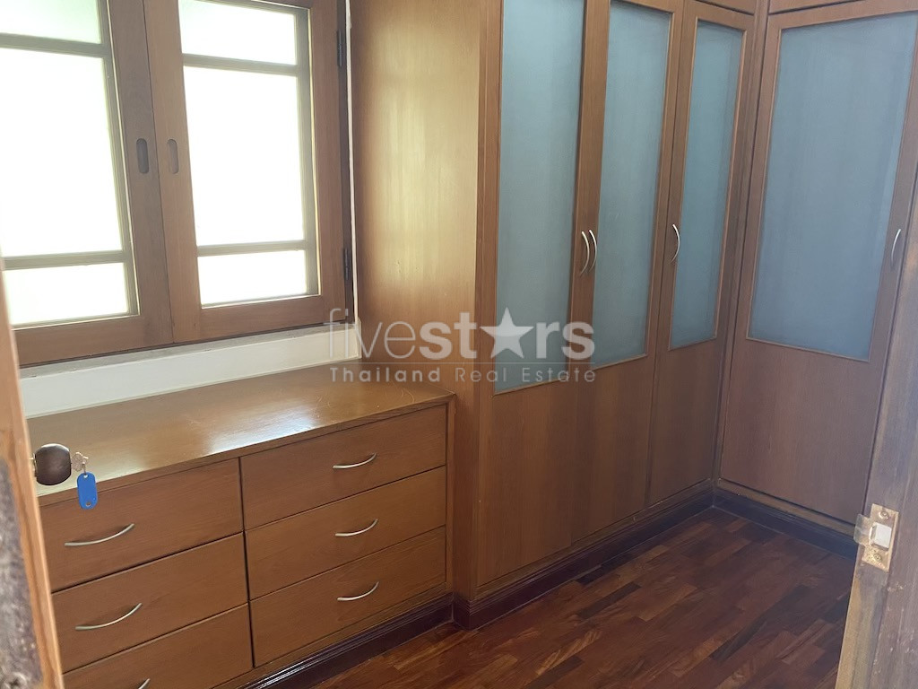 maison 5 chambres à louer quartier Pattanakarn/Onnut, photo 13
