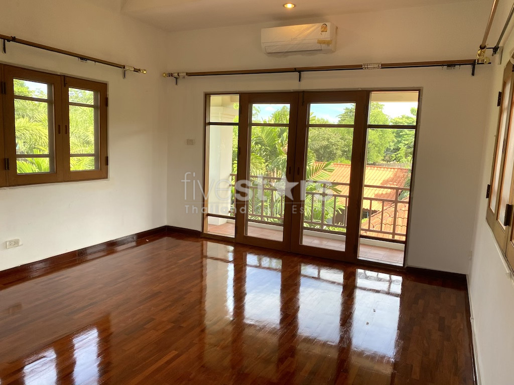 maison 5 chambres à louer quartier Pattanakarn/Onnut, photo 10