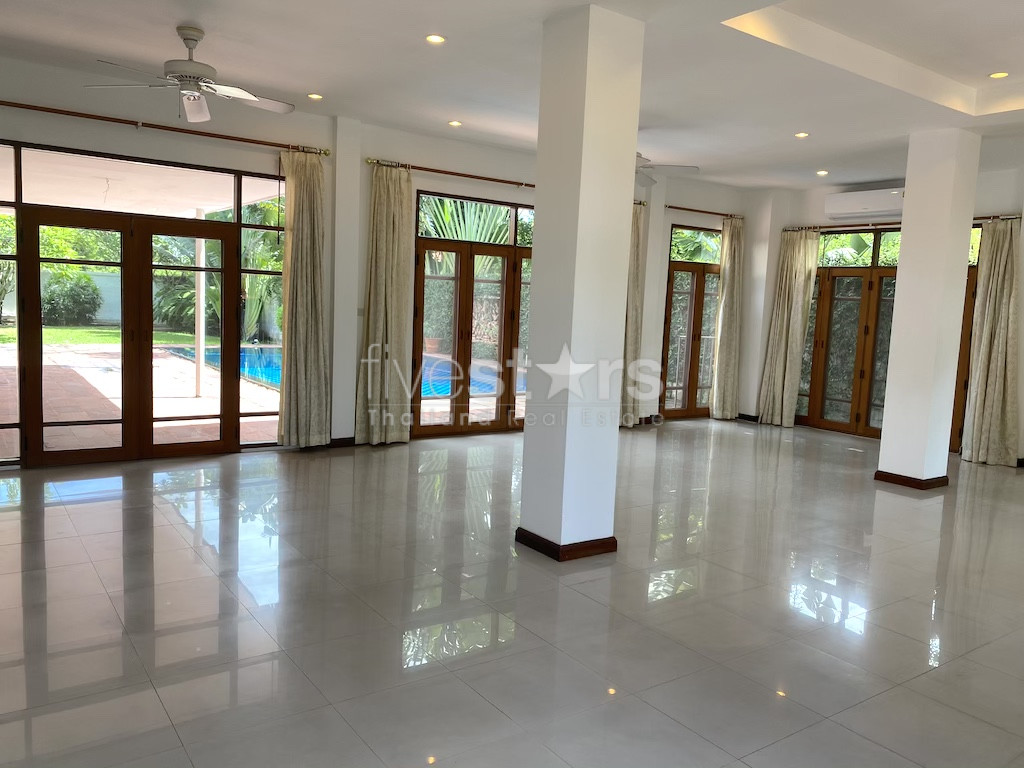 maison 5 chambres à louer quartier Pattanakarn/Onnut, photo 15