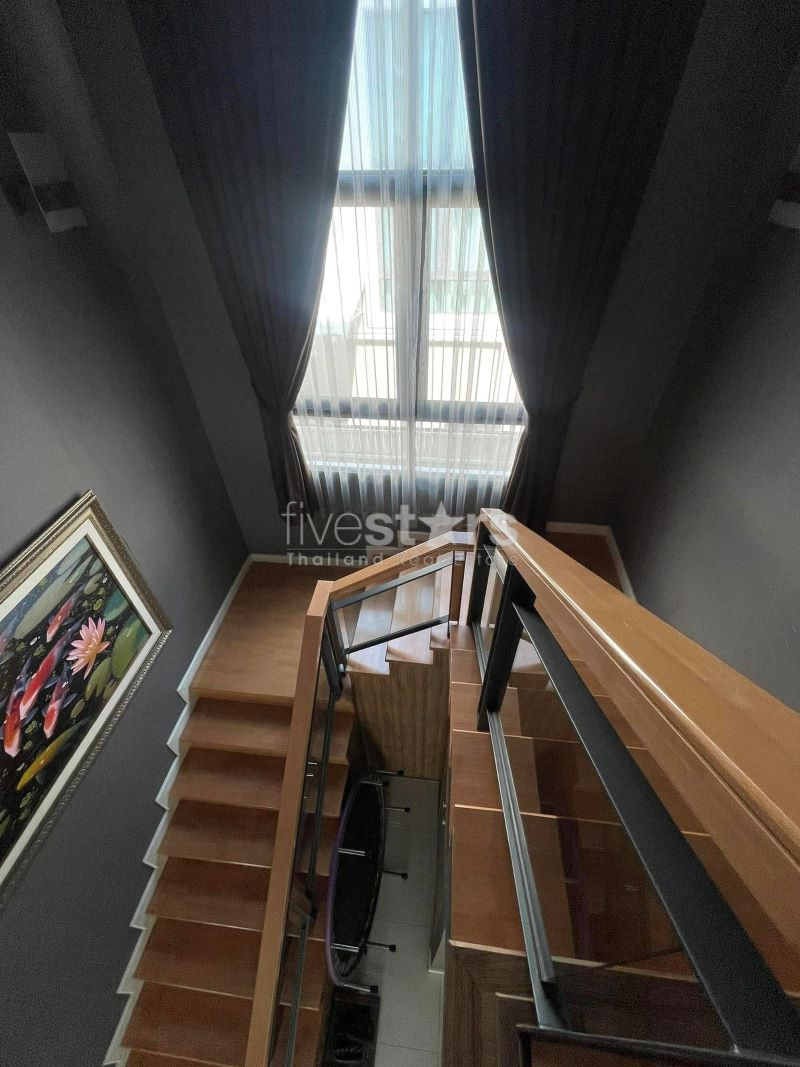 Modern House 4-Bedroom for sale on Pattanakarn, photo 5