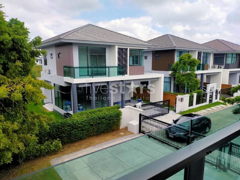 Modern Luxury House 4 -Bedroom for sale on Patthanakarn, photo 2