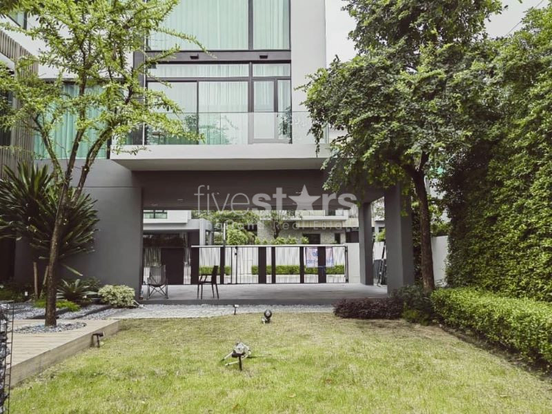 Maison de luxe moderne 4 chambres à louer à Rama9-Srinakarin, photo 10