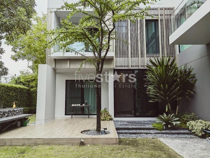 Maison de luxe moderne 4 chambres à louer à Rama9-Srinakarin, photo 11