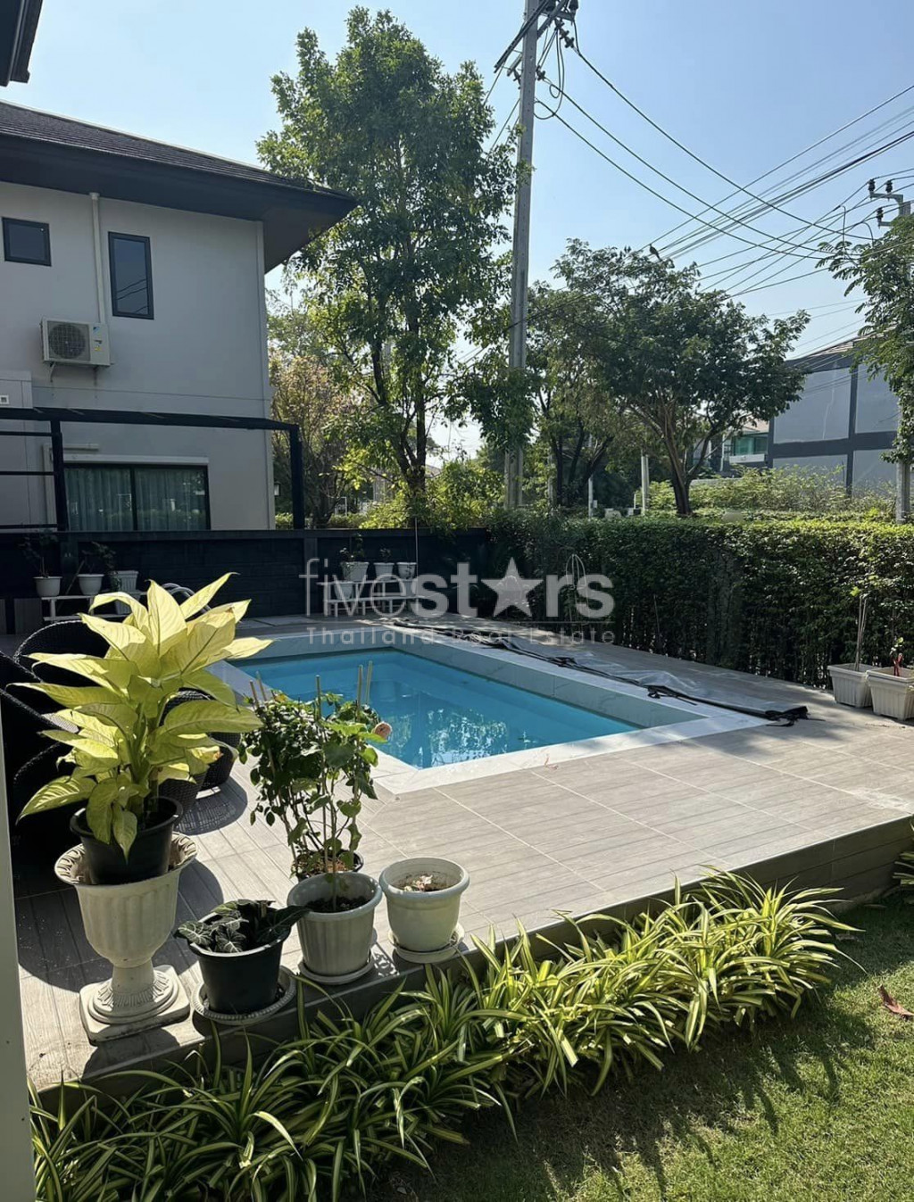 Luxury 4 - Bedrooms for sale on Pattanakarn, photo 11