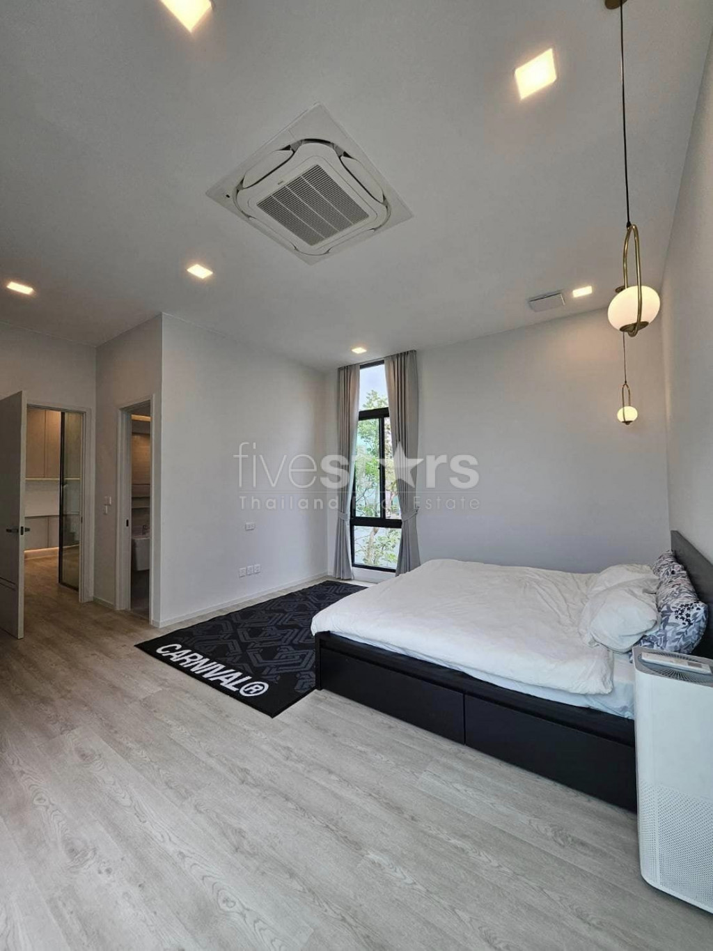 Maison individuelle moderne avec 4 chambres disponible à la location sur Krungthepkreetha-Rama 9., photo 7