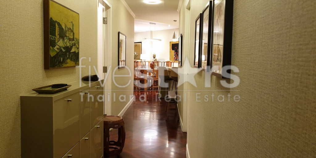 Spectacular 3 bedroom condo in Wong Amat, Pattaya, photo 7