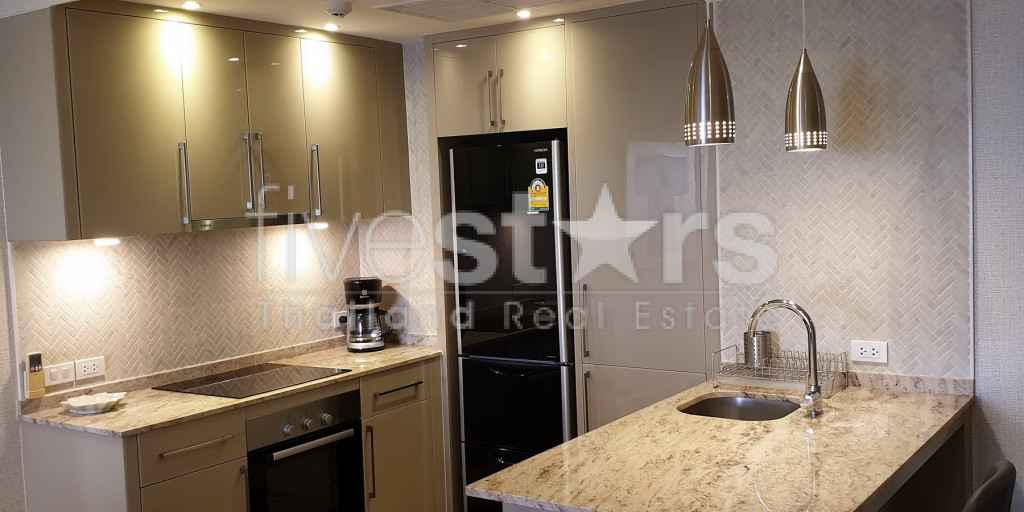 Spectacular 3 bedroom condo in Wong Amat, Pattaya, photo 5