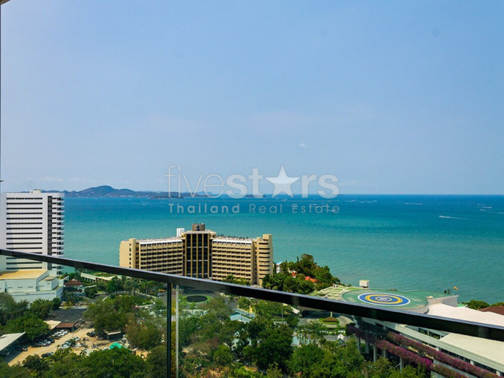 2 bedroom condo with a stunning sea view for sale in Pattaya