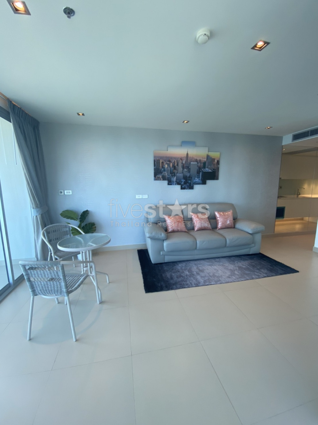 Large 1 bedroom condo for sale at Pattaya, photo 3
