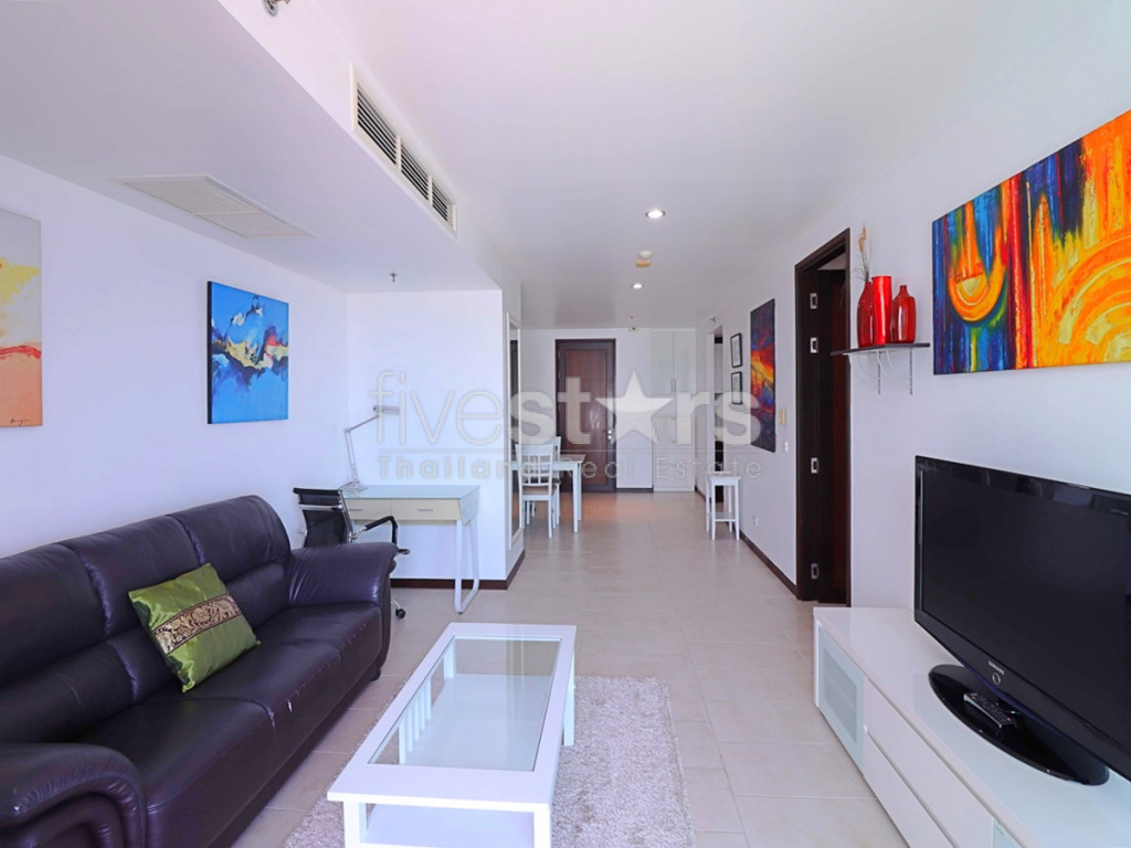 Large 1 bedroom condo with Seaview for sale in Pattaya, photo 2
