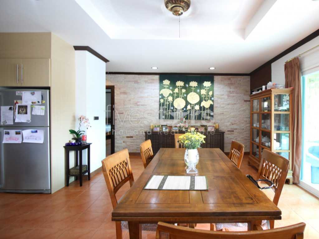 4 bedroom house for sale in Pattaya, photo 4