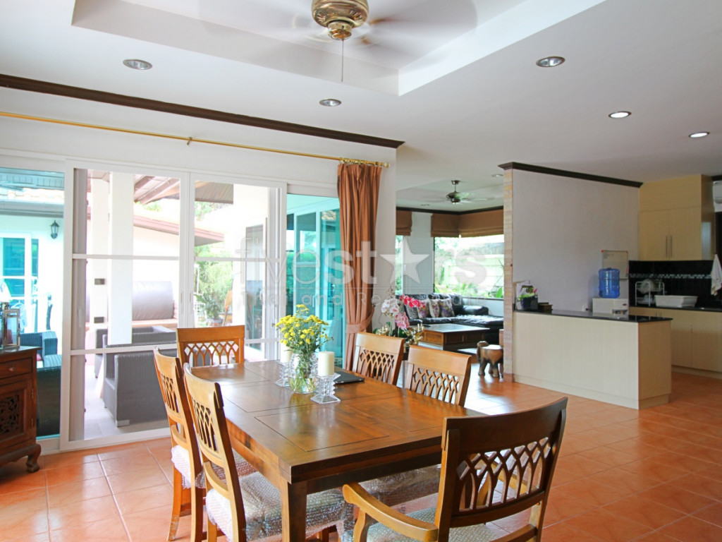 4 bedroom house for sale in Pattaya, photo 5
