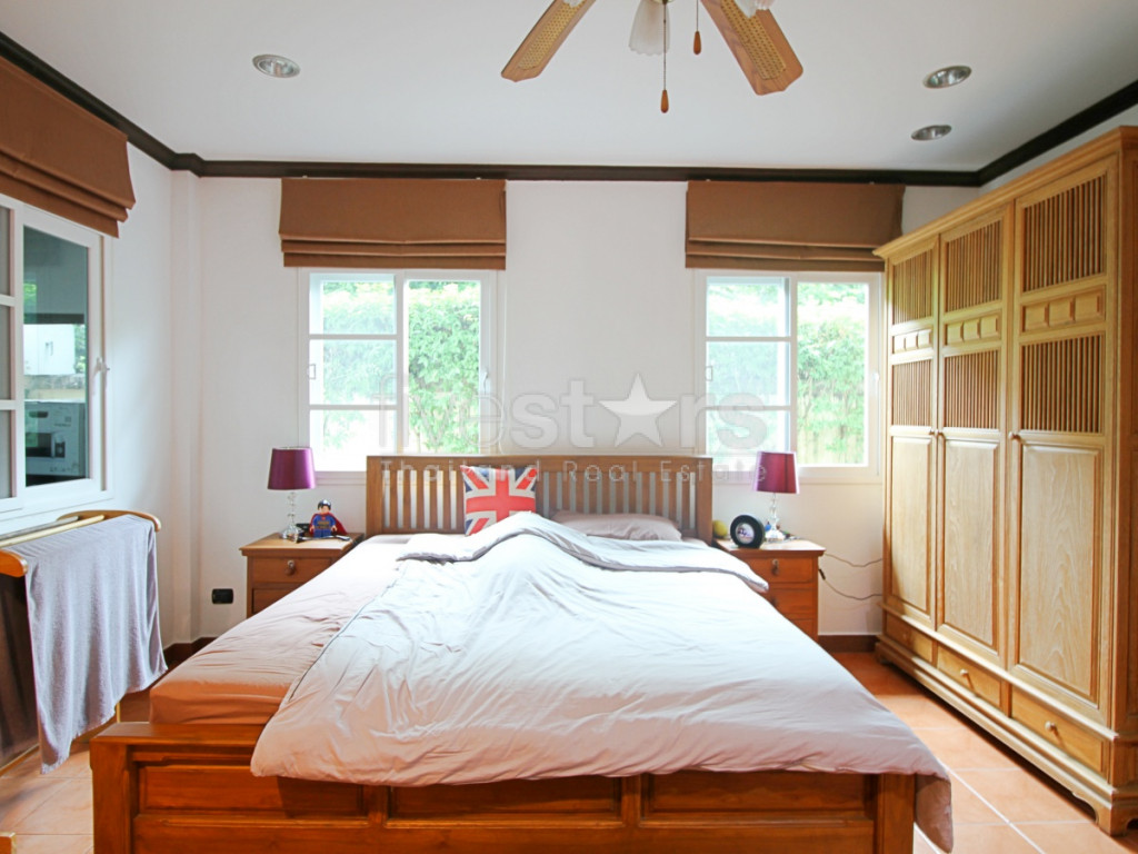 4 bedroom house for sale in Pattaya, photo 9