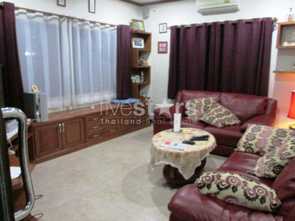 4 bedroom single house private pool for sale in Banglamung Chonburi, photo 6