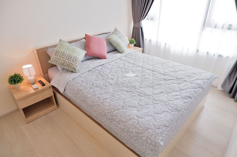 Appartement de 2 chambres à louer près du MRT Petchaburi, photo 4
