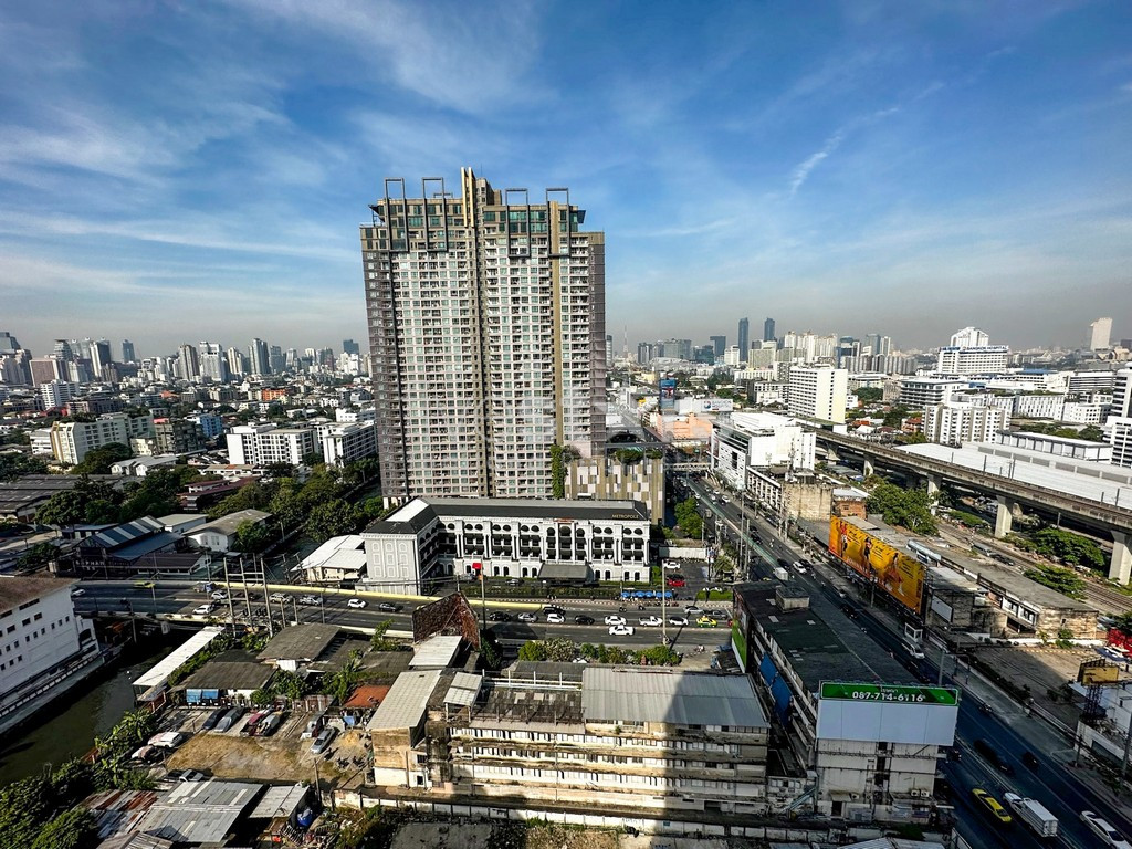 Appartement moderne d'une chambre à vendre proche de Thonglor