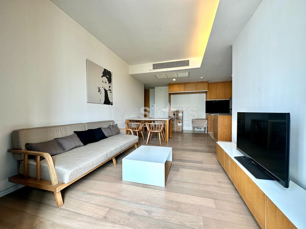 Condo 2 chambres à vendre quartier Phromphong