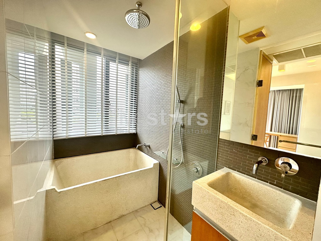 Condo 2 chambres à vendre quartier Phromphong, photo 16