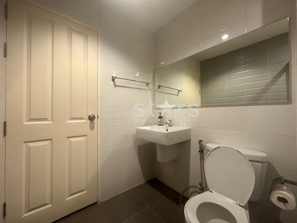 Appartement moderne d'une chambre à vendre proche MRT Rama 9, photo 14