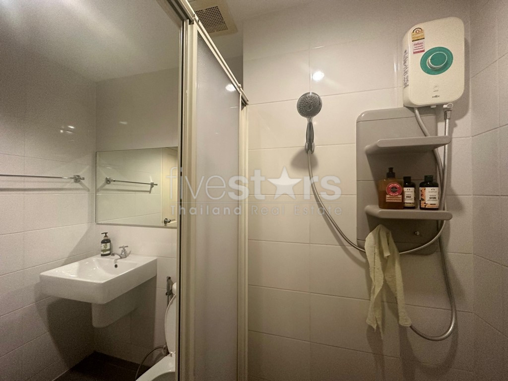 Appartement moderne d'une chambre à vendre proche MRT Rama 9, photo 15