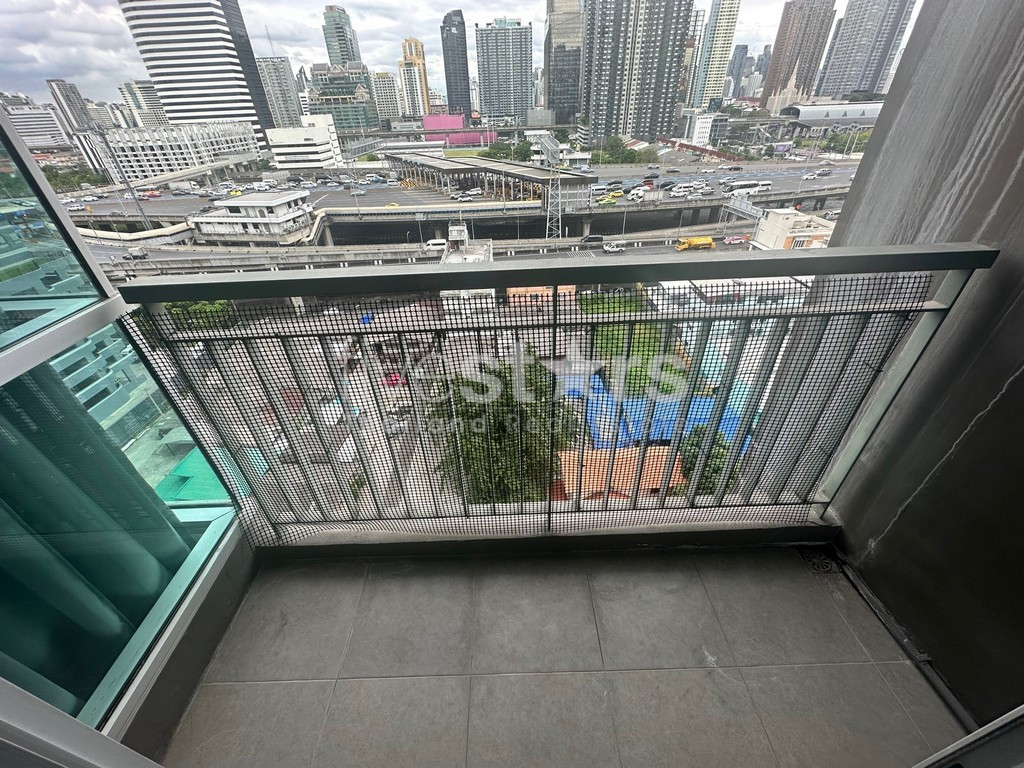 Appartement moderne d'une chambre à vendre proche MRT Rama 9, photo 8