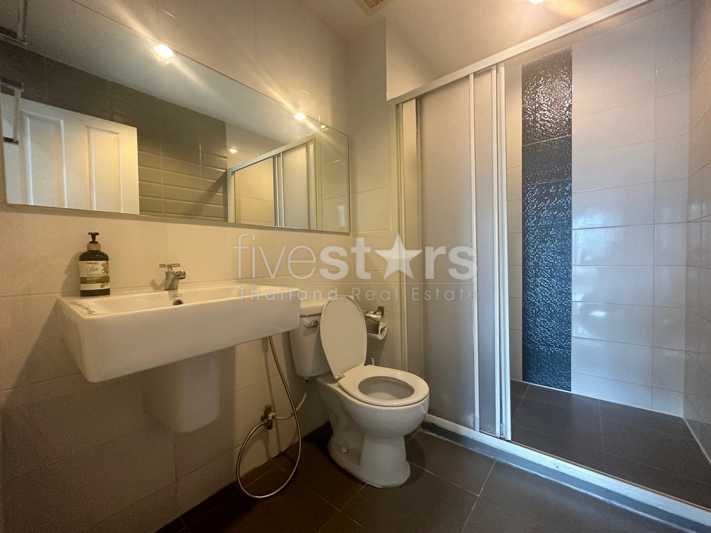 Appartement moderne d'une chambre à vendre proche MRT Rama 9, photo 13