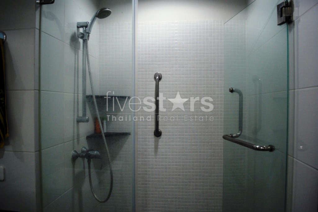 Condo 1 chambre à vendre près de la station de MRT Huai Khwang, photo 10