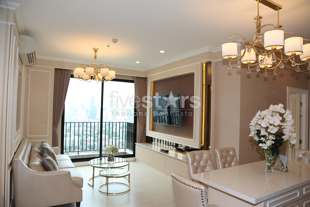 2 bedroom brand new condo for rent on Thonglor to Petchburi