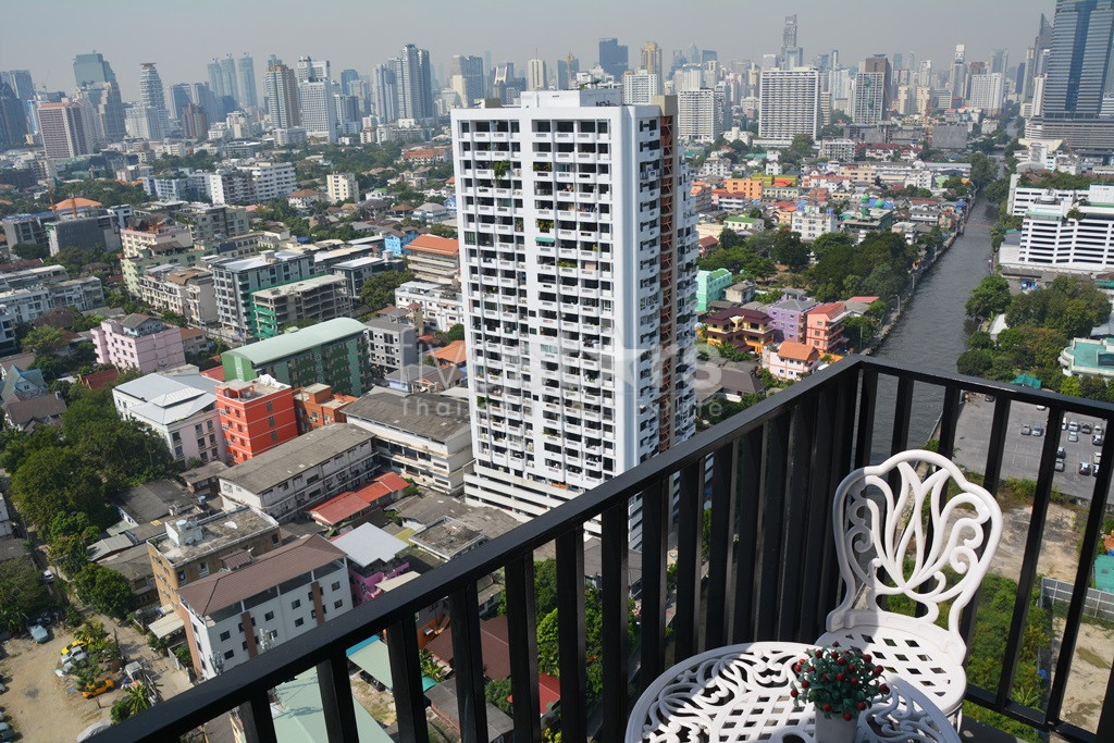 Appartement d'angle 3 chambres quartier Petchaburi-Thonglor, photo 3