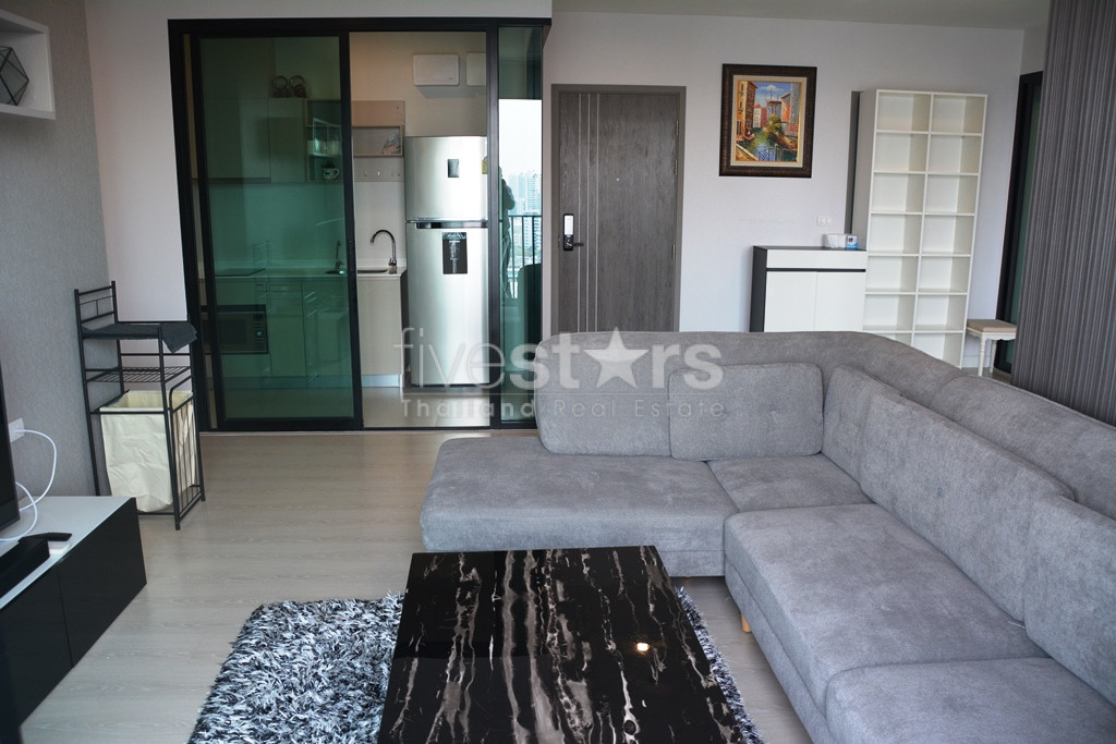 Appartement d'angle 3 chambres quartier Petchaburi-Thonglor, photo 9