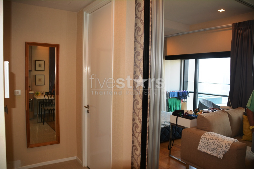 Appartement 1 chambre moderne et haut en étage quartier Petchaburi, photo 9