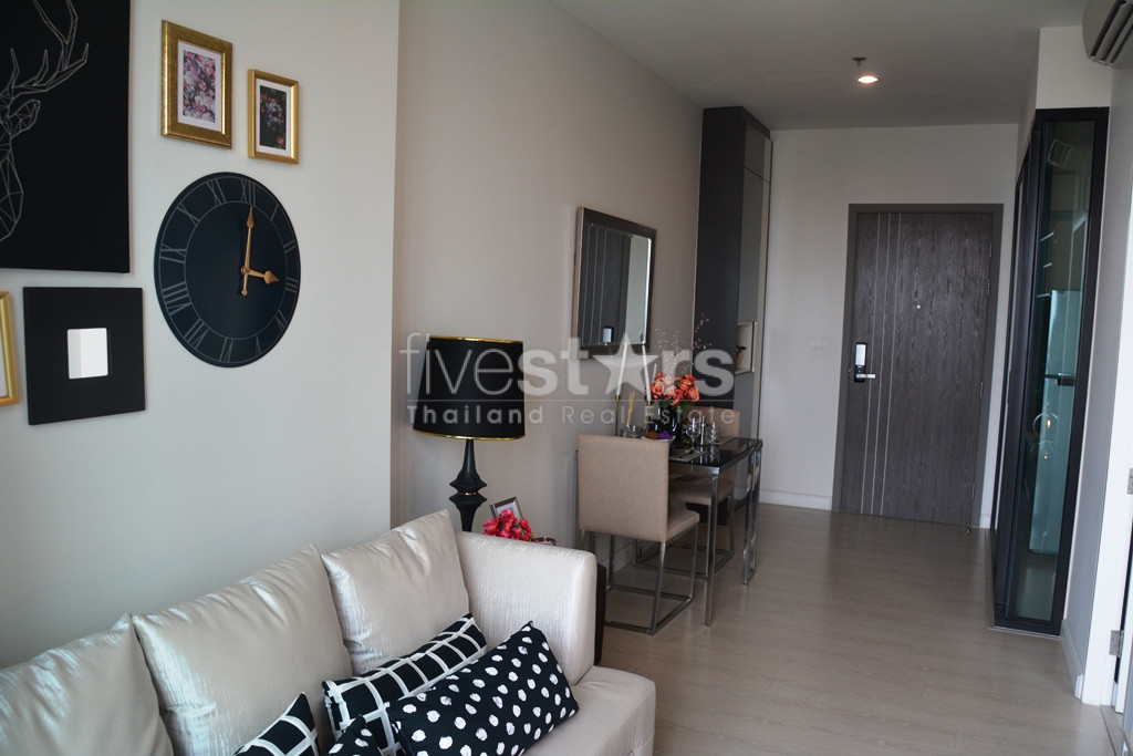 Appartement 1 chambre haut en étage quartier Petchaburi, photo 6