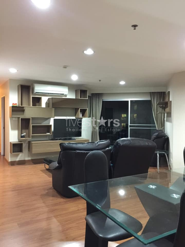 Appartement de 3 chambres à louer près de la station de MRT PraRam 9