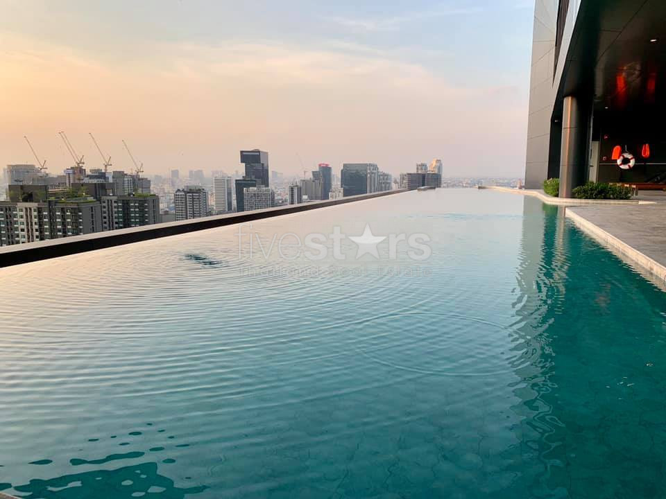 Modern 2 bedrooms condo for rent near MRT Petchaburi, photo 10