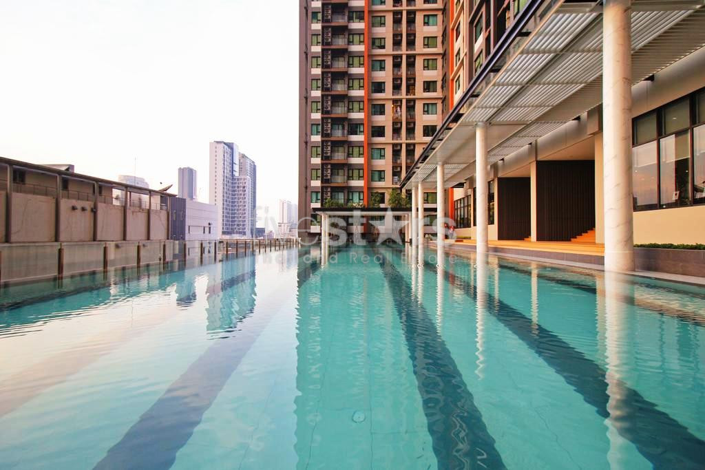 Appartement moderne de 2 chambres à louer près du MRT Petchaburi, photo 8