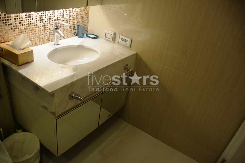 Appartement 1 chambre haut en étage quartier Petchaburi, photo 11