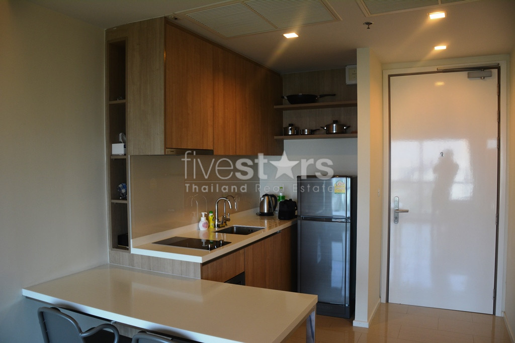 Appartement 1 chambre haut en étage quartier Petchaburi, photo 2