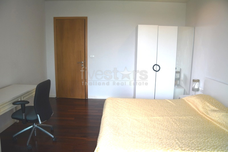 Spacious 1-bedroom condo in Petchaburi-Nana area, photo 11