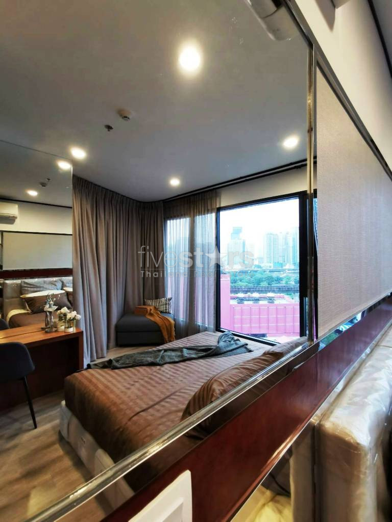Appartement de 2 chambres à louer près du MRT Petchaburi, photo 3