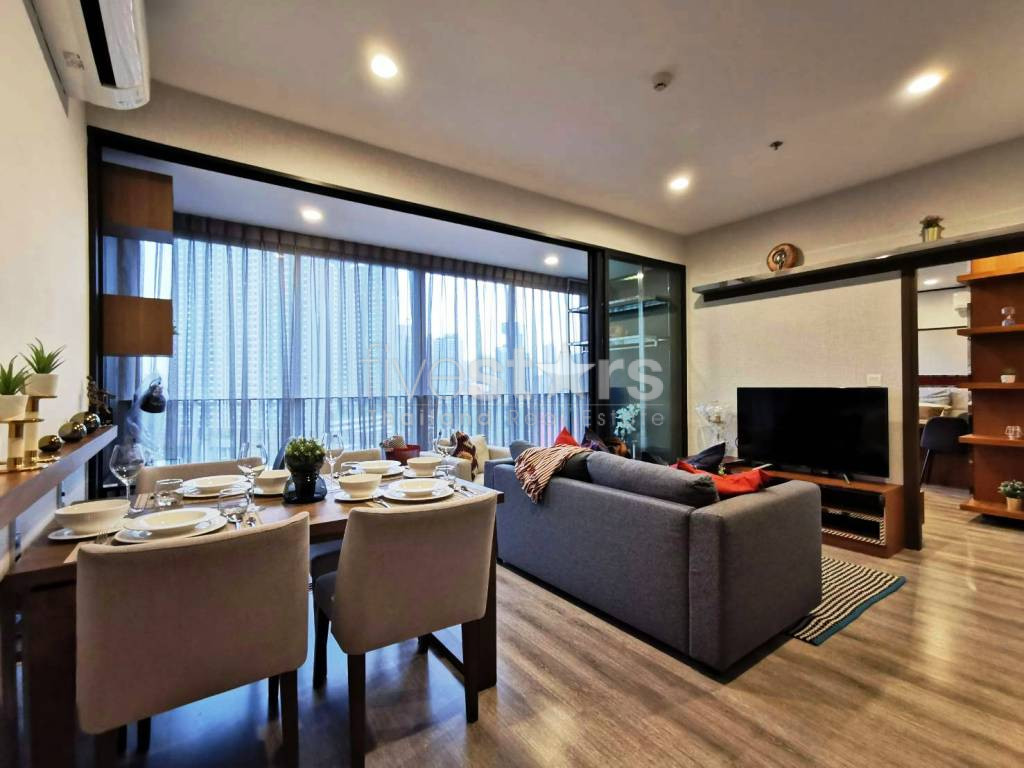 Appartement de 2 chambres à louer près du MRT Petchaburi, photo 2
