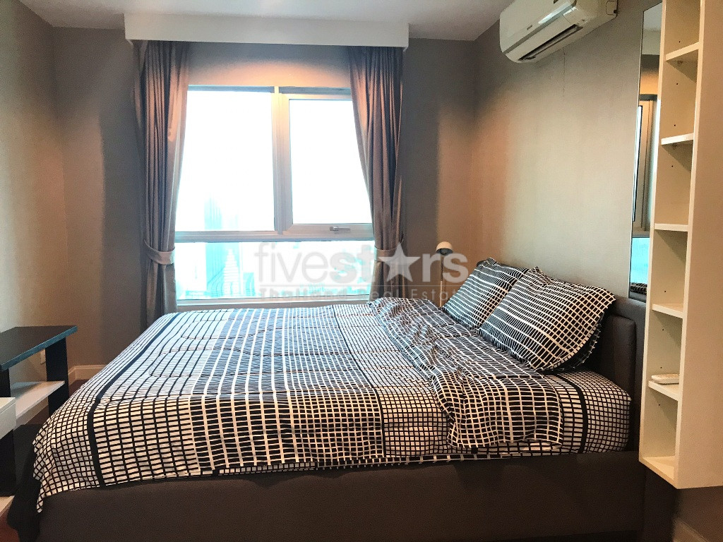 2 bedrooms condo for rent near MRT Phra Ram 9, photo 11